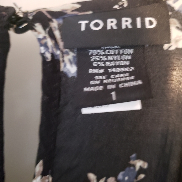 Torrid Top - Picture 2 of 7